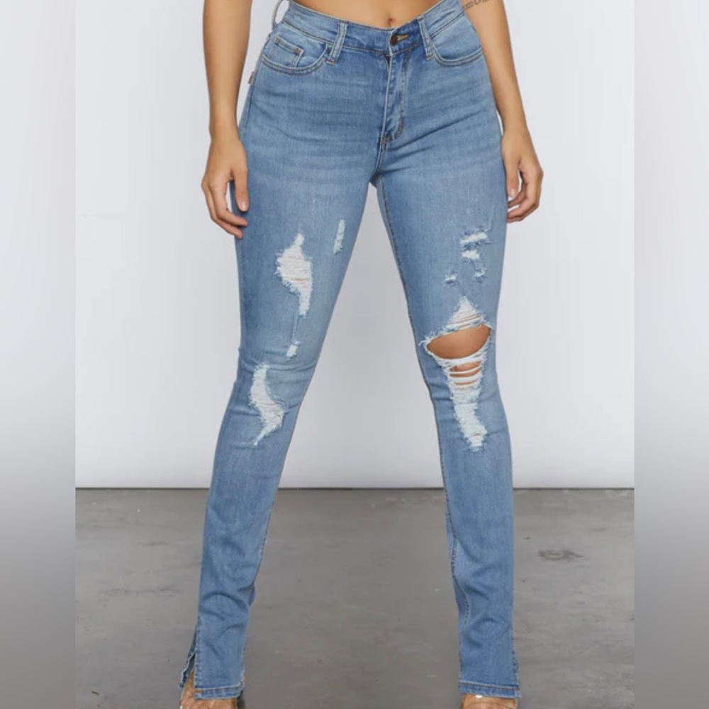 Honeybum medium wash distresses jeans size 7 (w27)